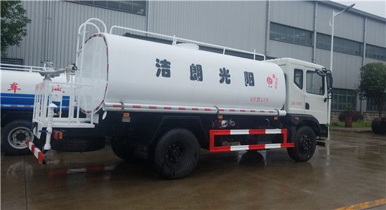 東風(fēng)T3灑水車(chē)（10噸--15噸）